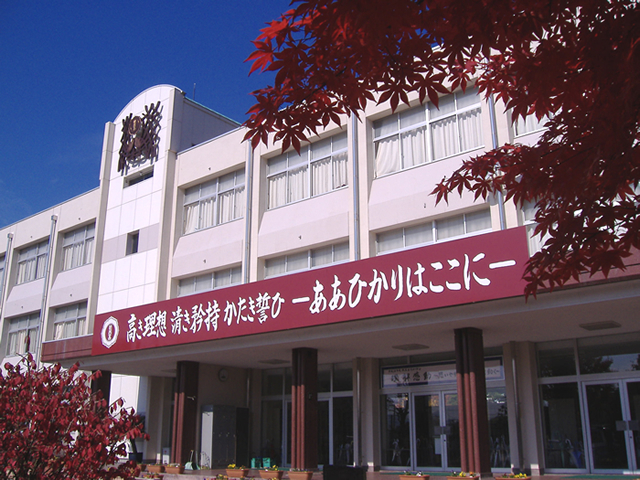 晩秋の校舎